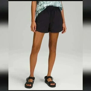 Lululemon Choose a Side Reversible Super-High Rise Short 4" Black / Graphite